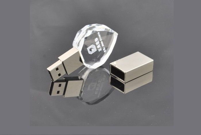 UPL 011 - USB Pha Lê