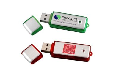 UNV 005 - USB vỏ Nhựa