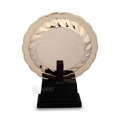Bảng vinh danh chứng nhận đạt chuẩn của Trung Tâm Sản Xuất Cửa Nhôm