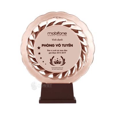 Bảng vinh danh cho đơn vị xuất sắc tại cơ quan