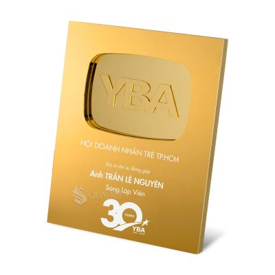 Bảng vinh danh hội doanh nhân