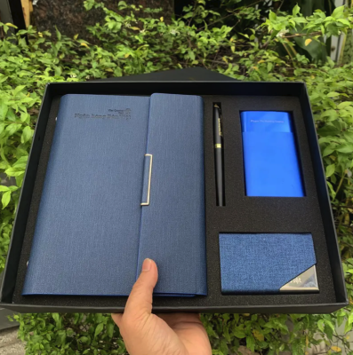 GS 007 - GIFTSET (Sổ Tay + Pin Sạc + Namecard + Bút Ký + Hộp quà)